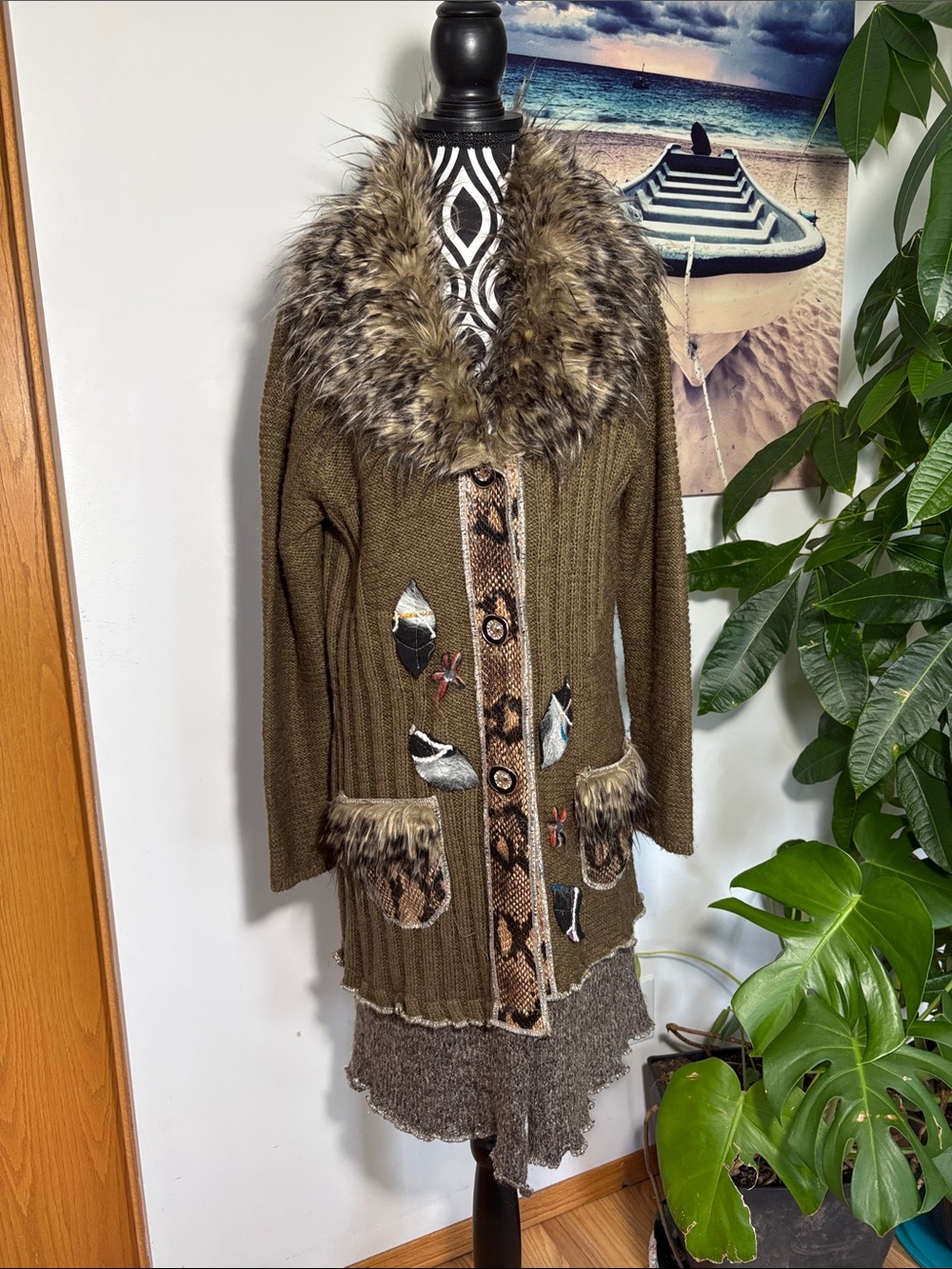 JEUNE Faux-Fur Trim SWEATER JACKET SO CUTE